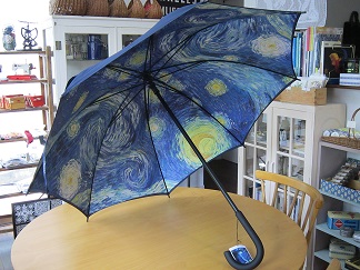 MoMAの傘: 風の色